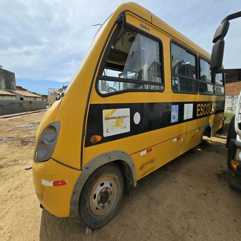 Veículo IVECO City Class IVECO CITY CLASS 70C17 DIESEL 2012/2013 Amarela 2013 em leilão
