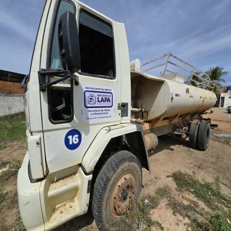 FORD CARGO1717 E 2011/2010