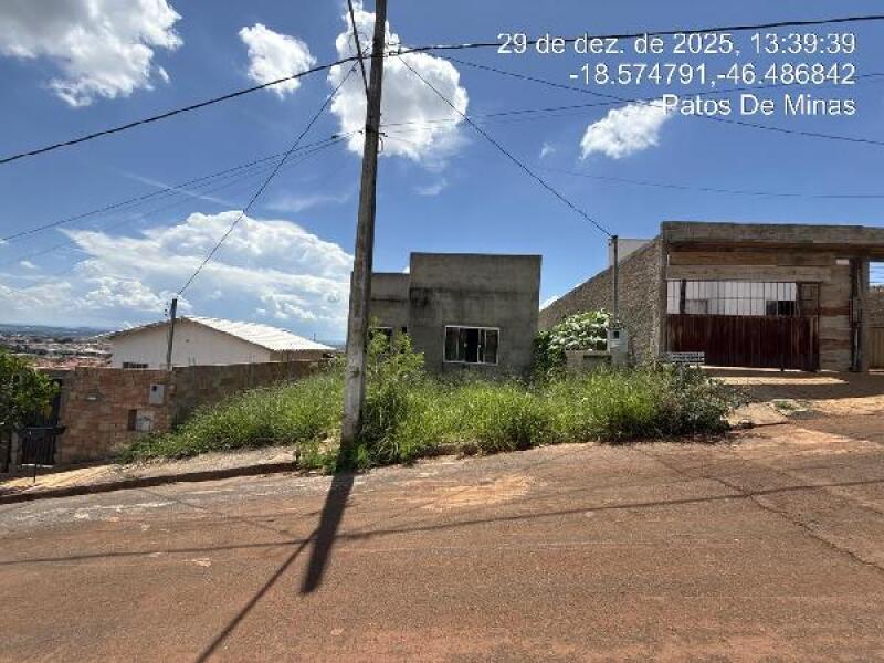 Terreno 200 m² — Patos de Minas/MG
