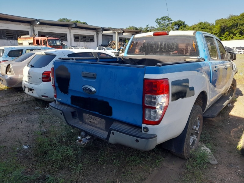 Sucatas de Veículo: Sandero Expr 16