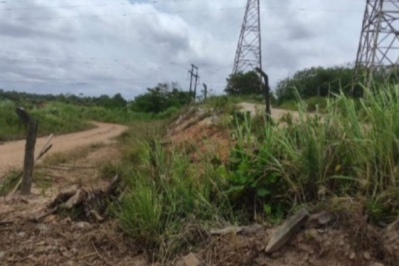 Área de terreno foreiro à Prefeitura Municipal do Salvador, com 40.000 m2, inscrita no censo imobiliário sob o número 712.896-7,  40.000M2 - Rodovia BA–526, Cia-Aeroporto, no Subdistrito de São Cristó